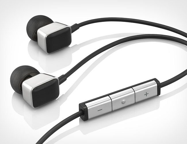 SAAFO SF-0275 STEREO WIRED EARPHONES